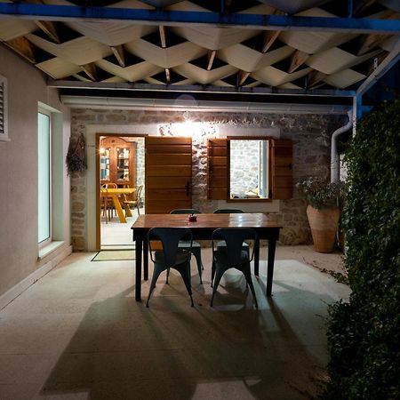 Vila Gallo Galovac  ภายนอก รูปภาพ