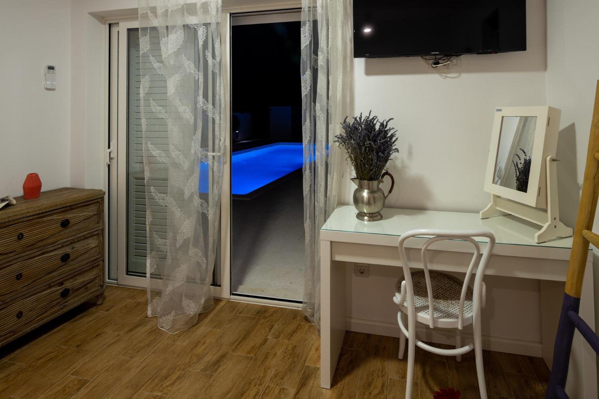 Vila Gallo Galovac  ภายนอก รูปภาพ