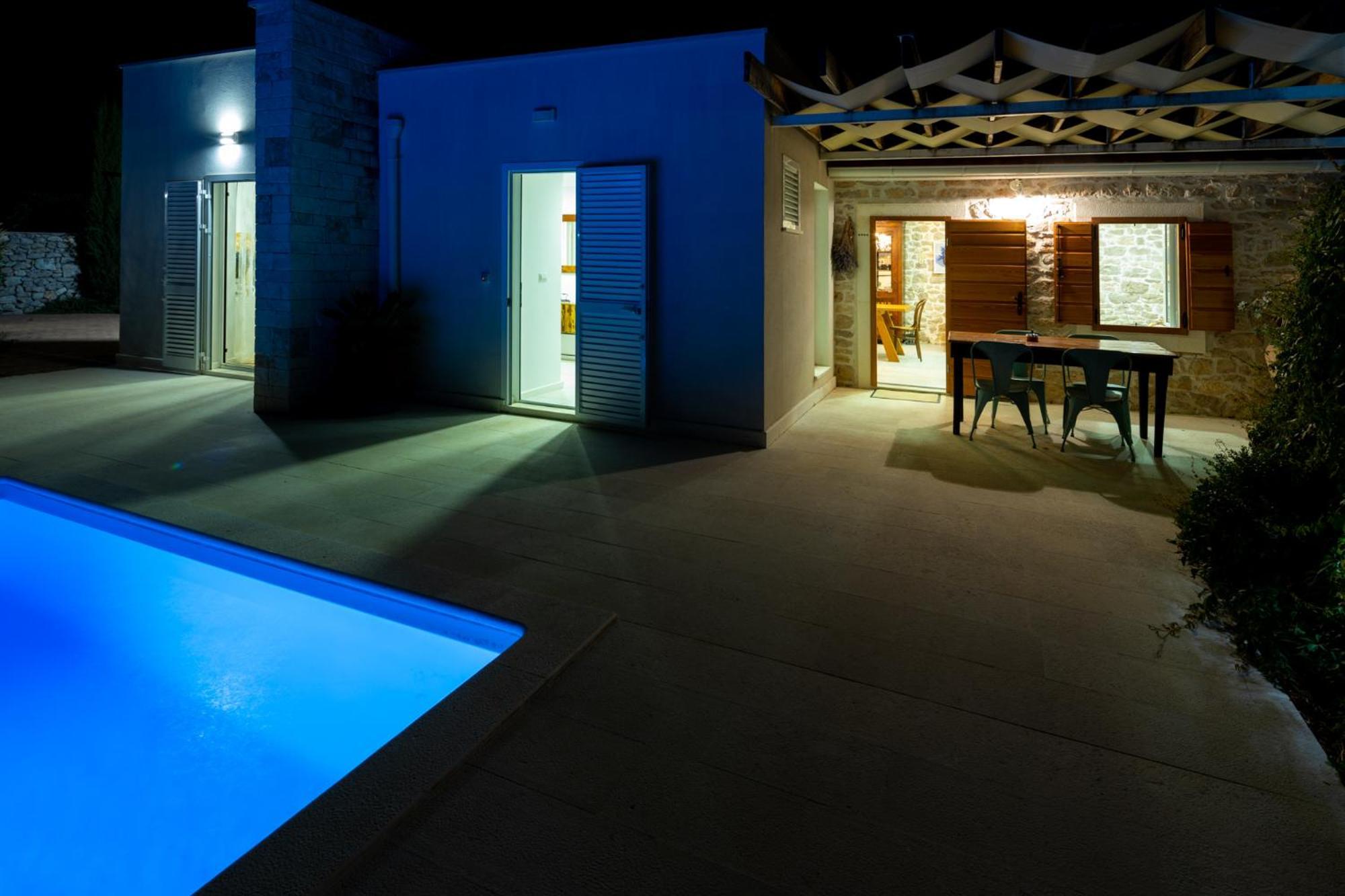 Vila Gallo Galovac  ภายนอก รูปภาพ
