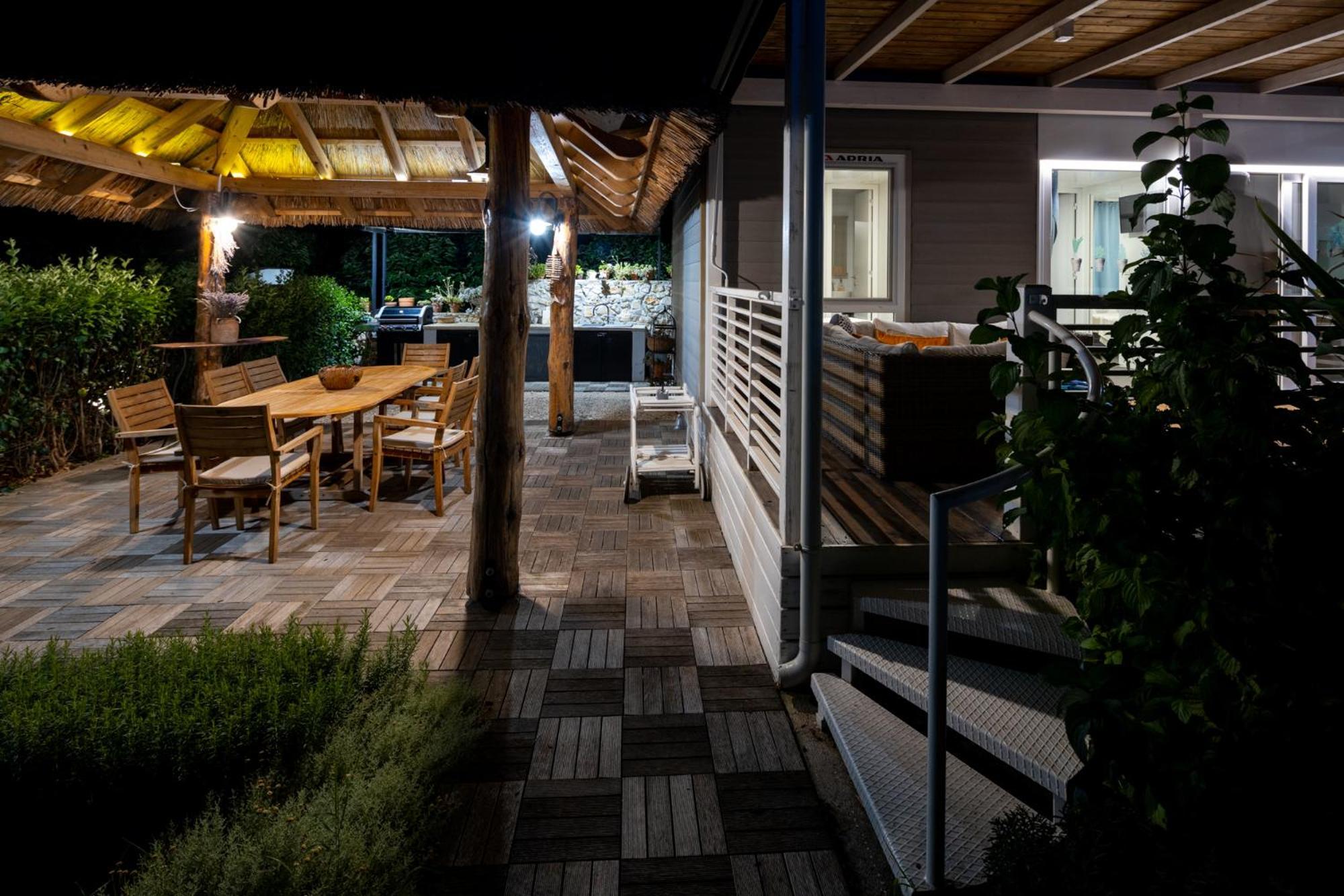 Vila Gallo Galovac  ภายนอก รูปภาพ