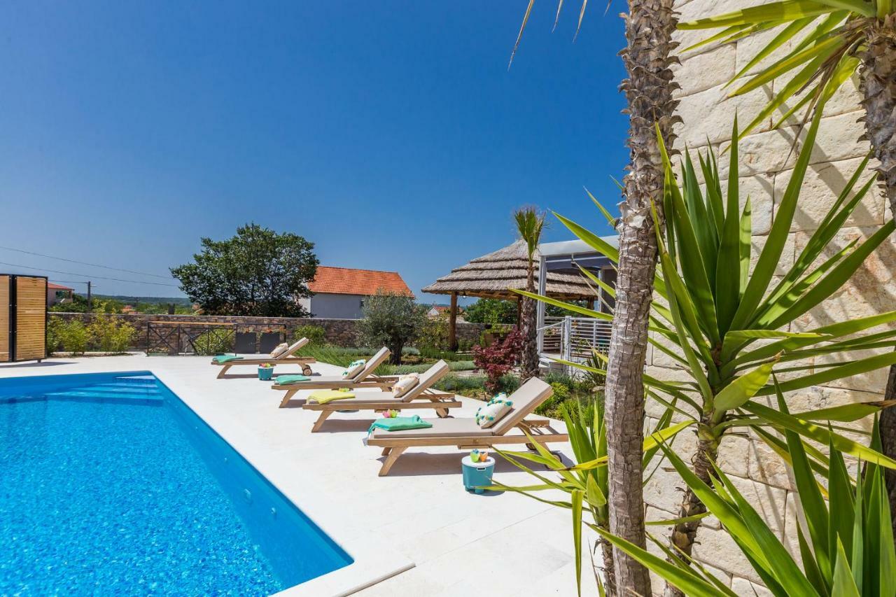 Vila Gallo Galovac  ภายนอก รูปภาพ