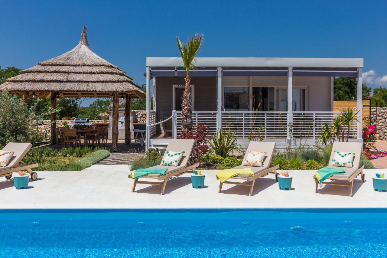 Vila Gallo Galovac  ภายนอก รูปภาพ