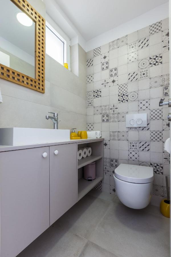 Vila Gallo Galovac  ภายนอก รูปภาพ