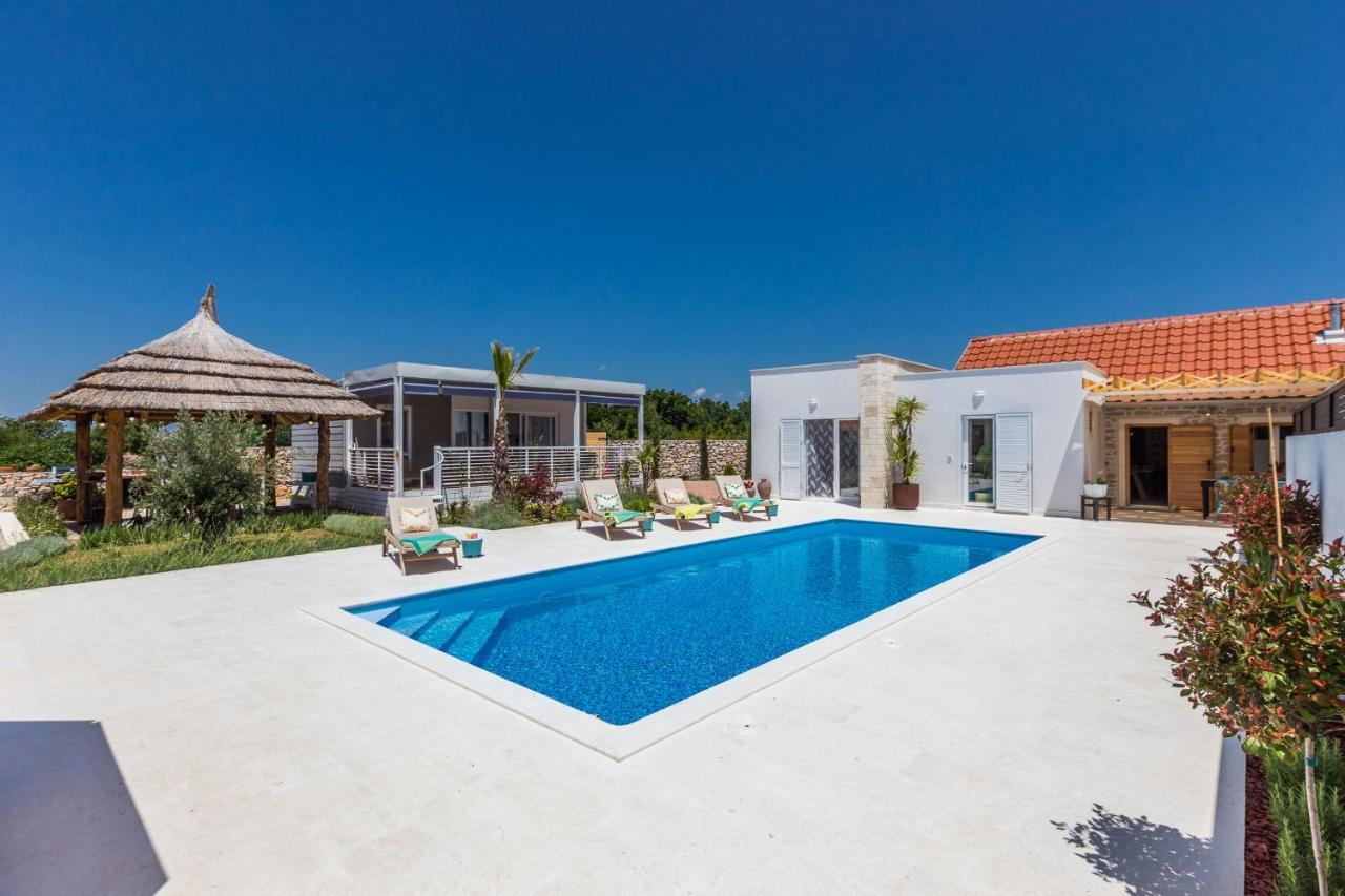 Vila Gallo Galovac  ภายนอก รูปภาพ
