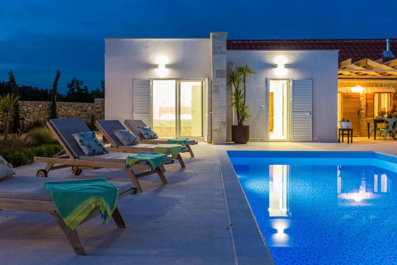Vila Gallo Galovac  ภายนอก รูปภาพ